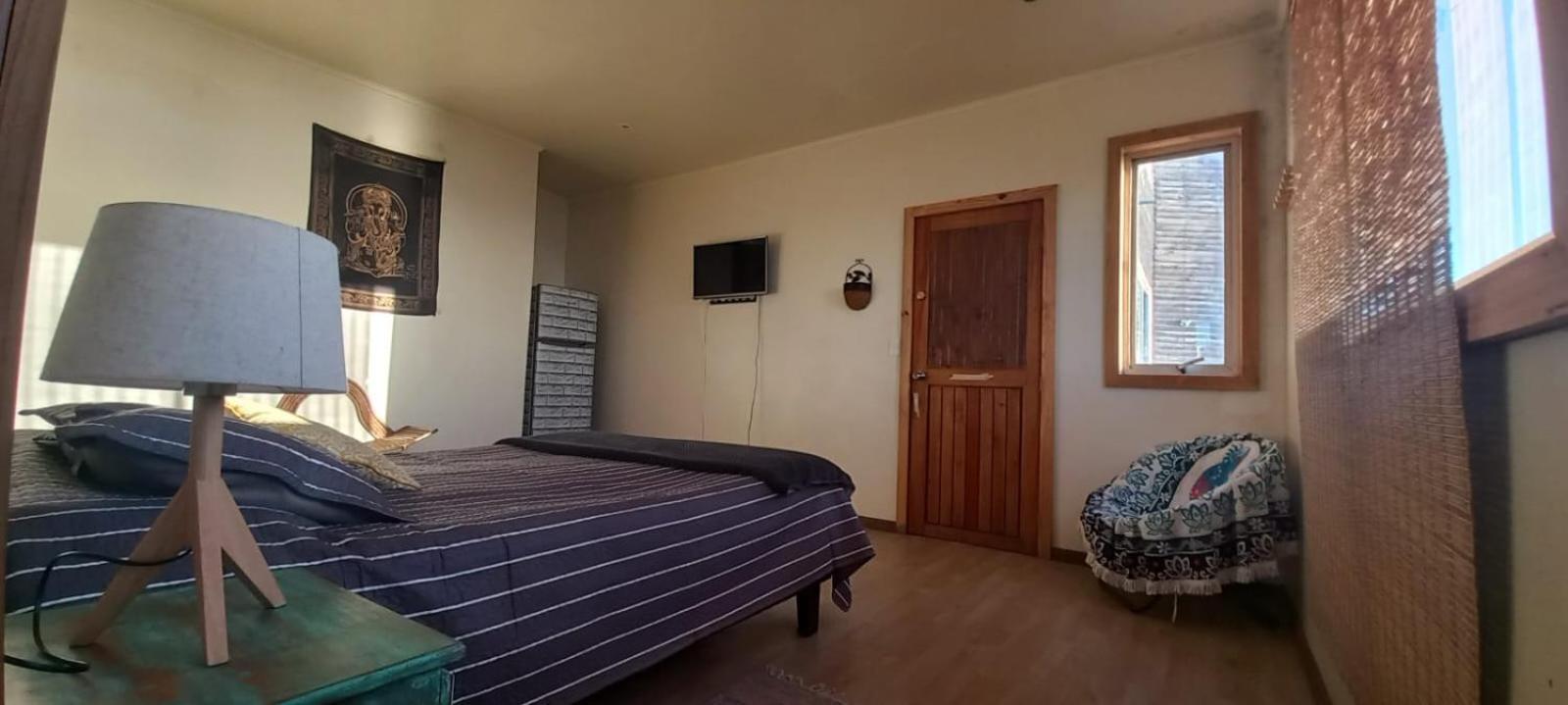 Hostal El Faro Hotel San Antonio  Exterior photo
